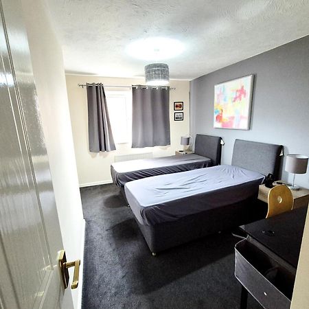 Modern 2 Bed House- Free Parking And Close To The Centre Bristol Exterior photo